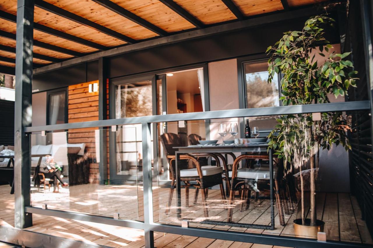 Mobile Home Kailani Nr 121, Camping Porton Biondi Rovinj Exterior foto